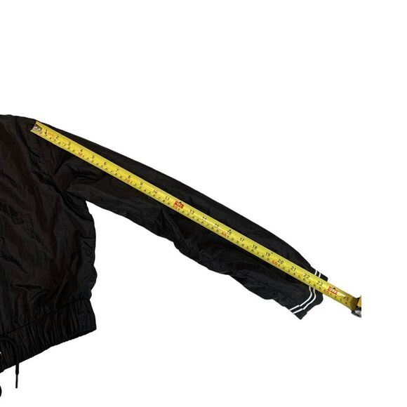 𝅺HARLOW Cropped Nylon Bomber Jacket - Picture 9 of 10